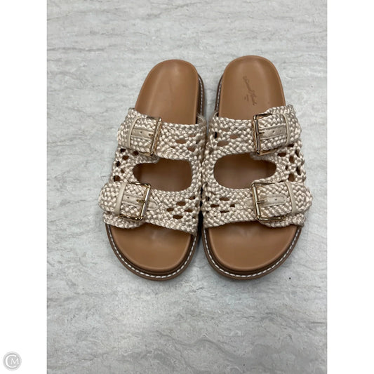 Sandals Flats By Universal Thread In Brown, Size: 8