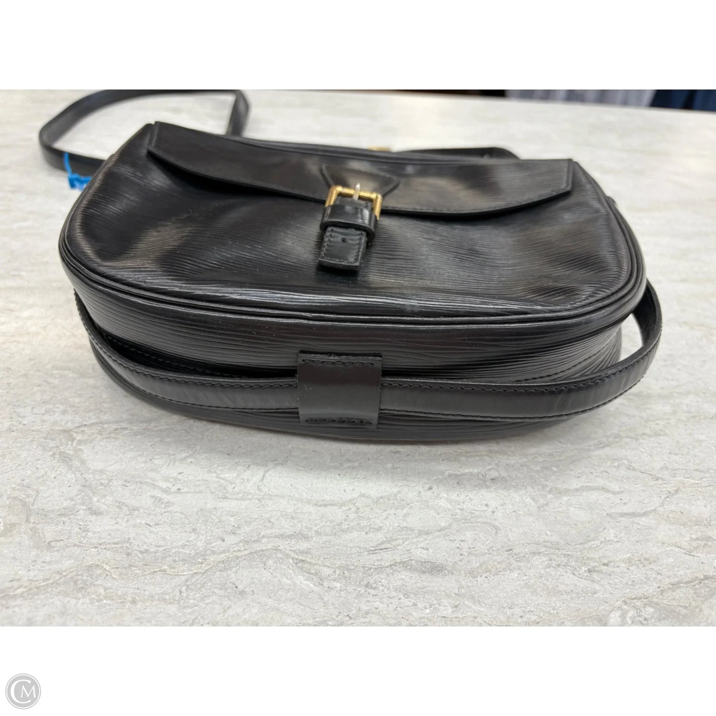 Crossbody Luxury Designer By Louis Vuitton, Size: Small