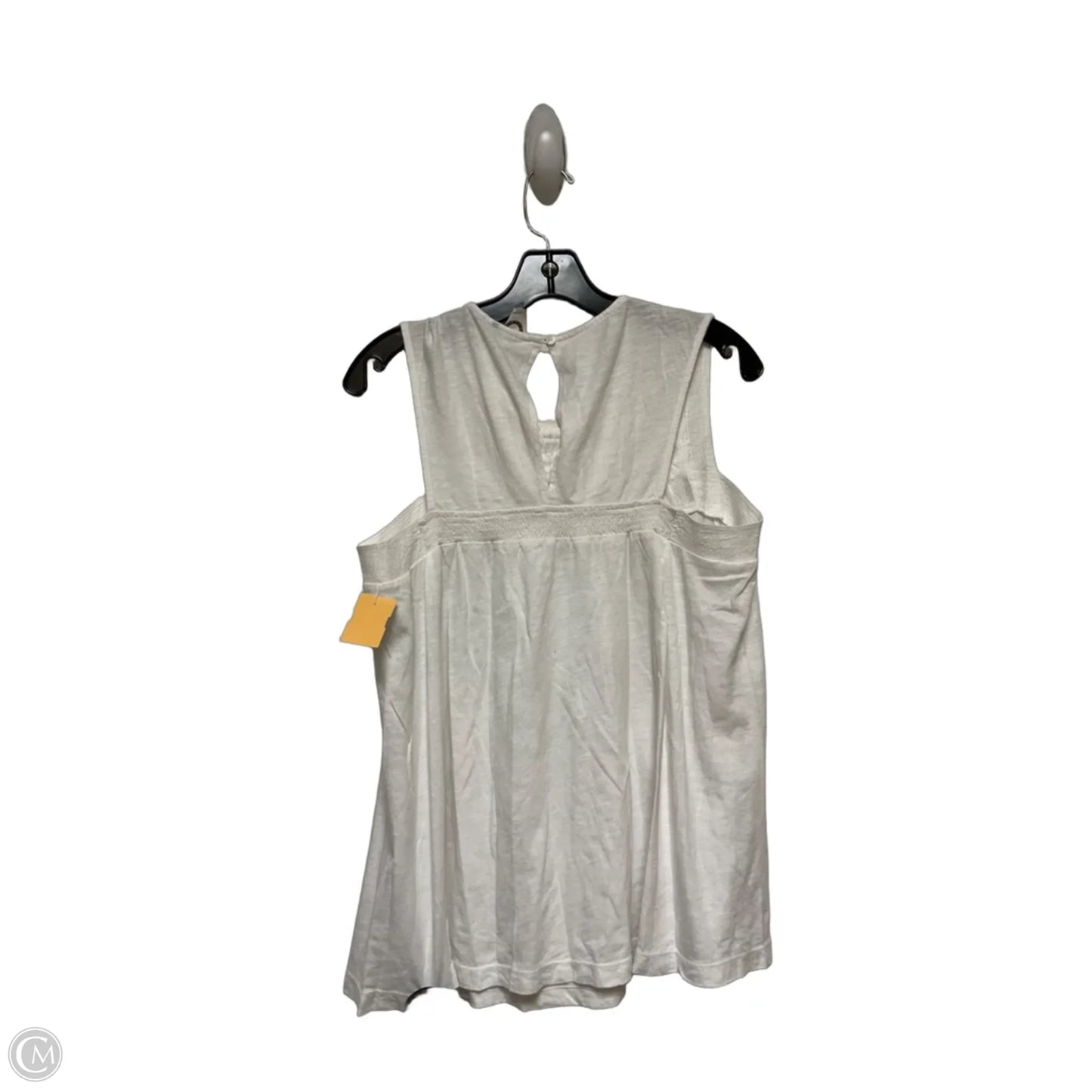 Top Sleeveless By Akemi And Kin In White, Size: S