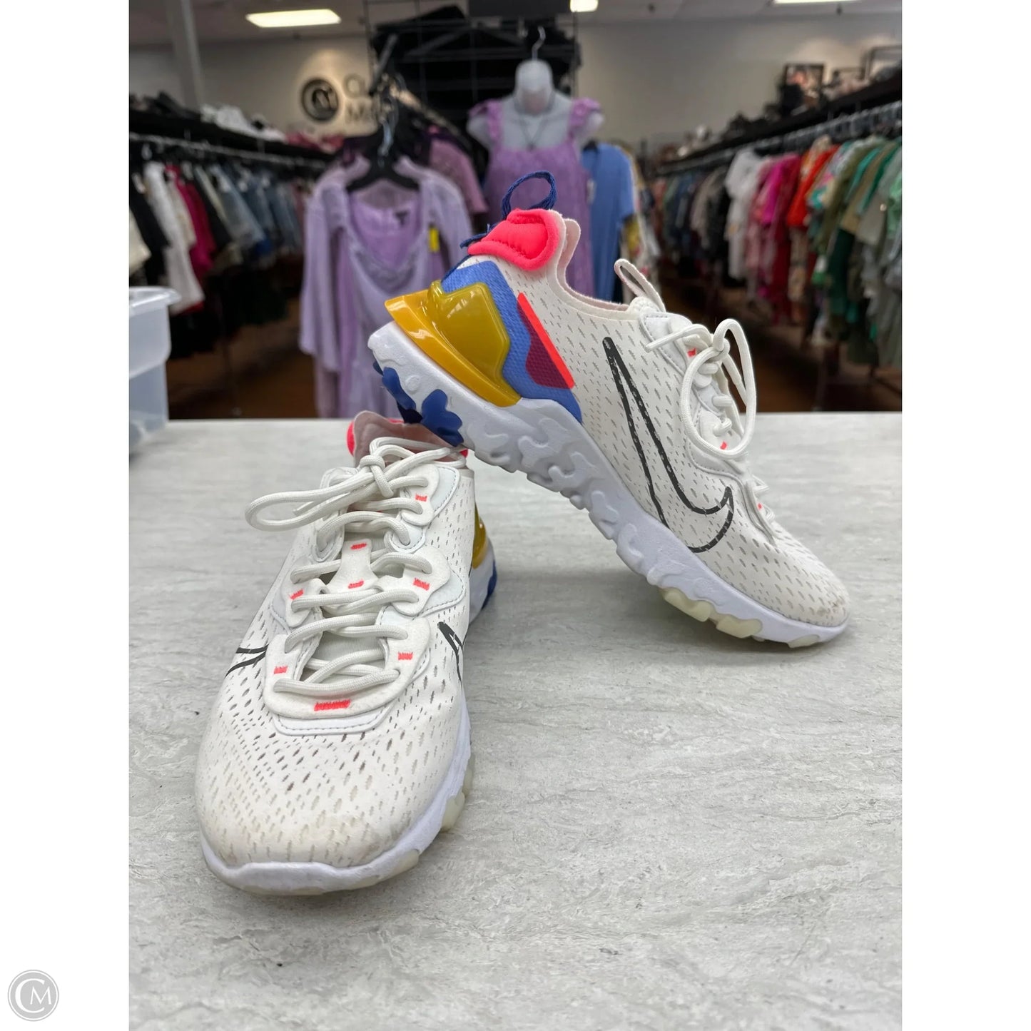 Shoes Athletic By Nike In Ivory, Size: 8