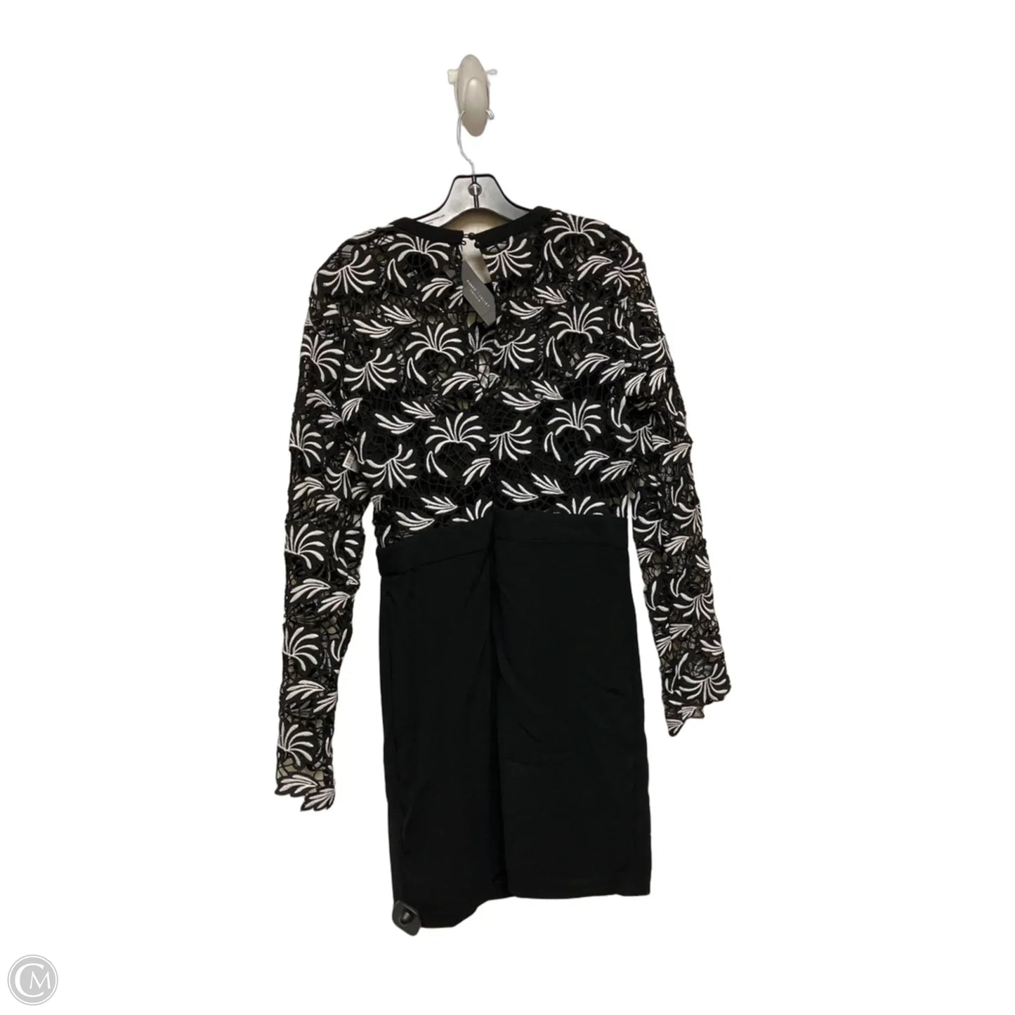Dress Casual Short By Romeo And Juliet In Black & White, Size: L