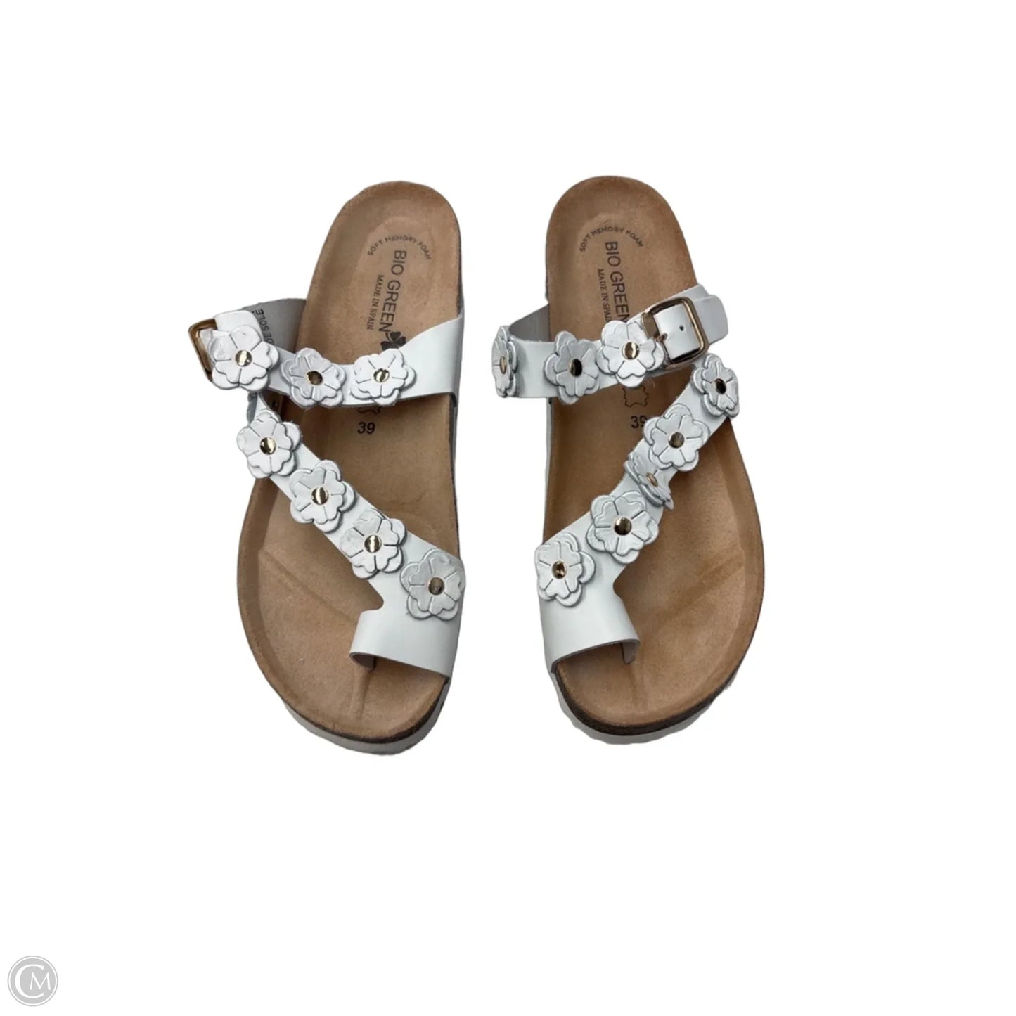 Sandals Flats By Clothes Mentor In Tan & White, Size: 9