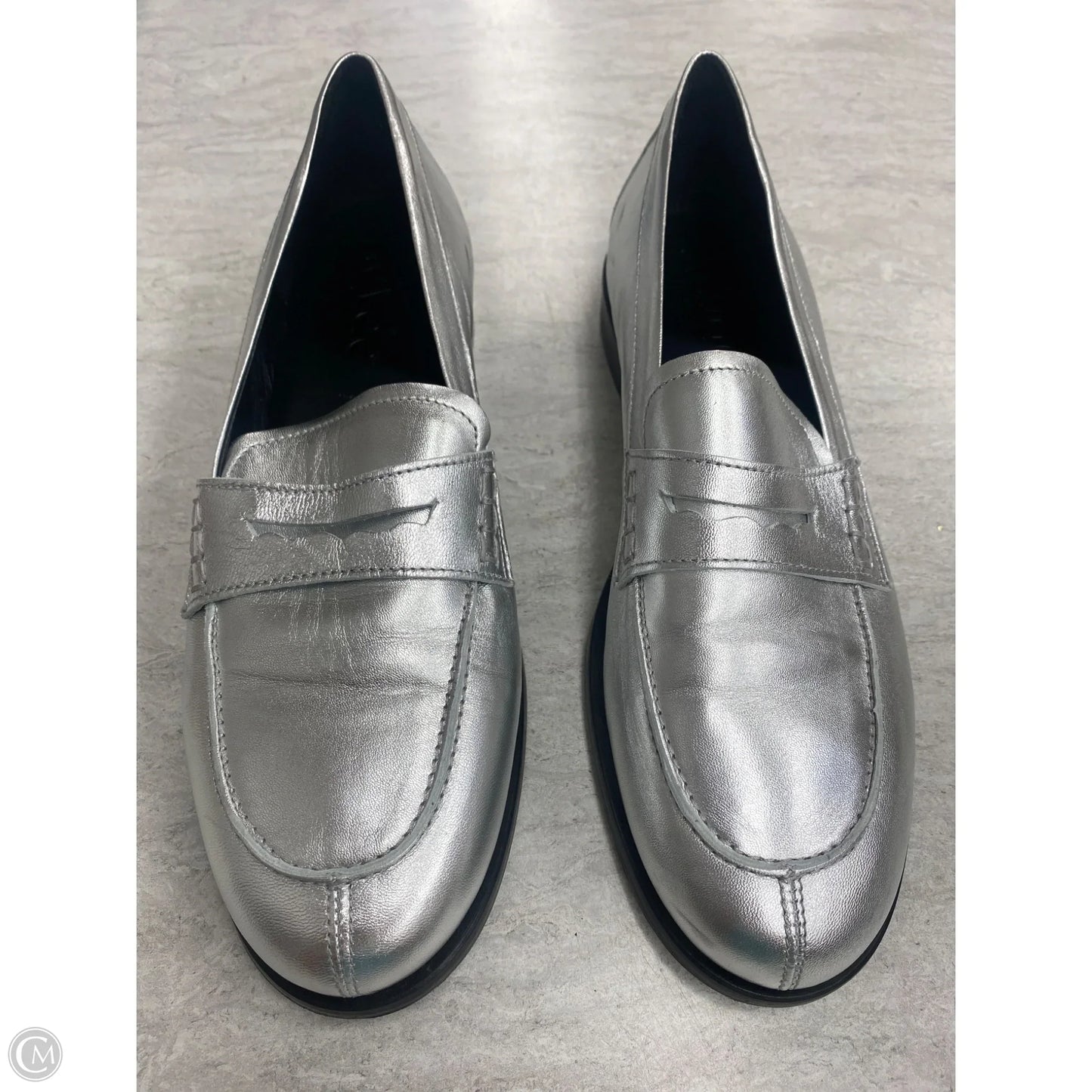 Shoes Flats By Clothes Mentor In Silver, Size: 10