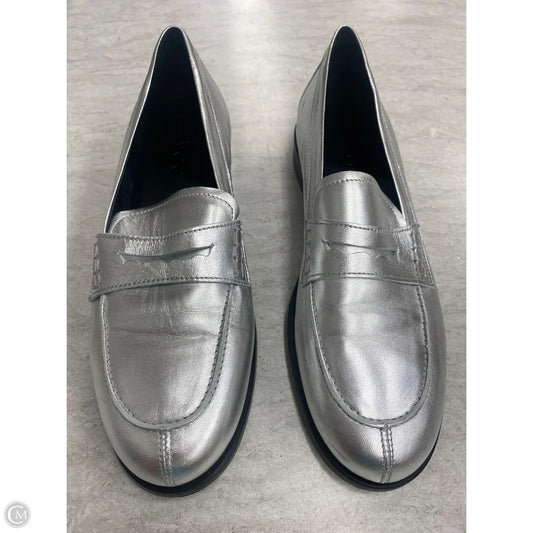 Shoes Flats By Clothes Mentor In Silver, Size: 10