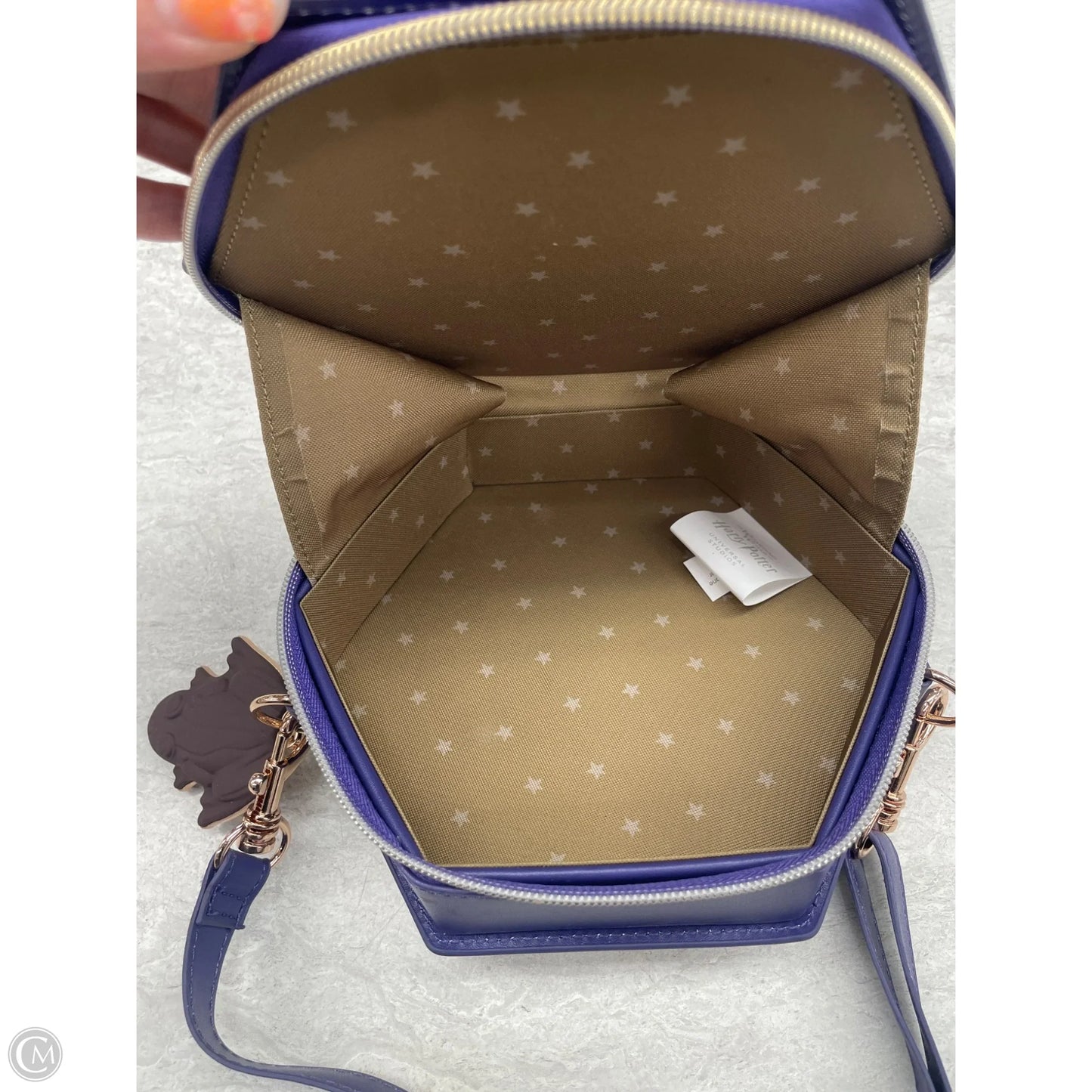 Crossbody By Clothes Mentor, Size: Medium