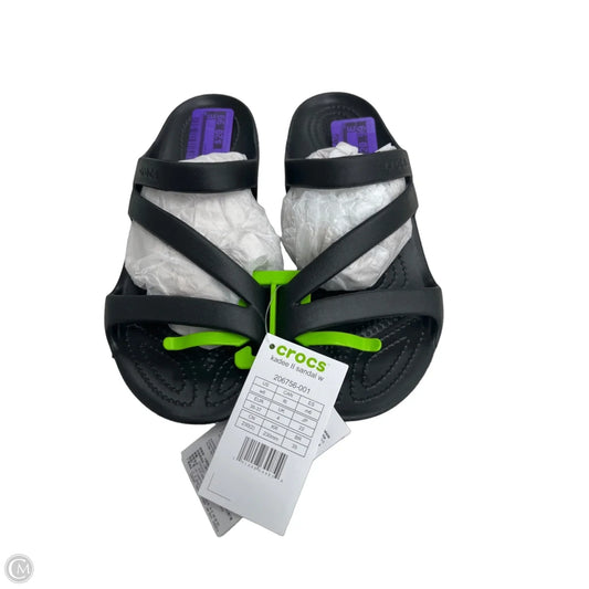 Sandals Flats By Crocs In Black, Size: 6