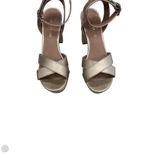 Sandals Heels Block By Clothes Mentor In Gold, Size: 6.5