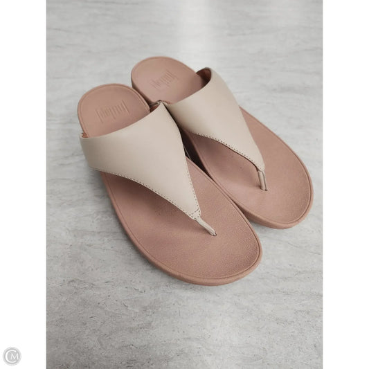 Sandals Flats By Fitflop In Tan, Size: 7