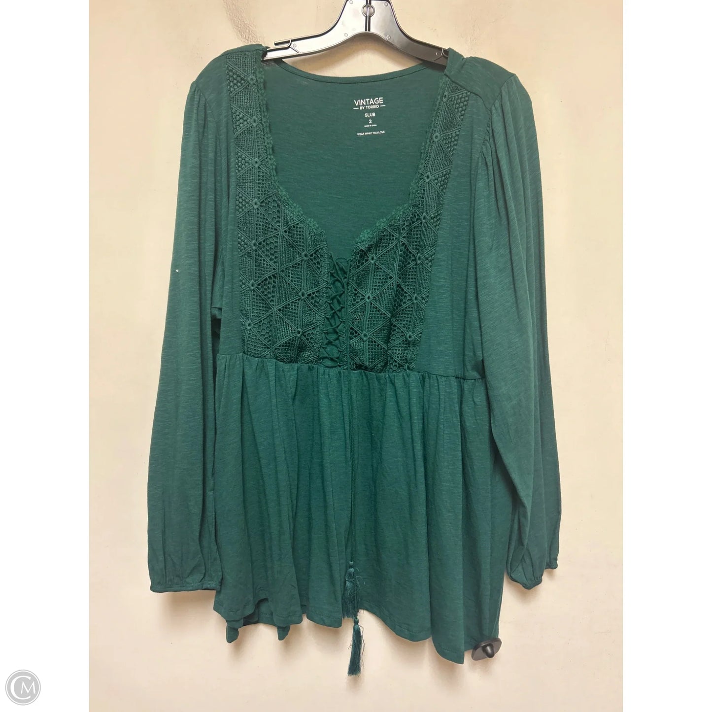Top Long Sleeve By Torrid In Green, Size: 2x
