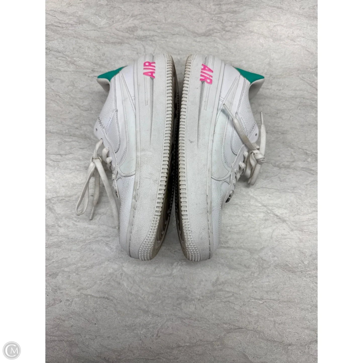 Shoes Sneakers By Nike In White, Size: 10