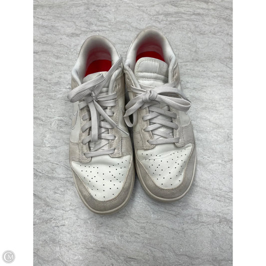 Shoes Sneakers By Nike In Cream & Tan, Size: 10