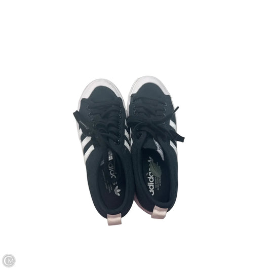 Shoes Sneakers By Adidas In Black & White, Size: 8
