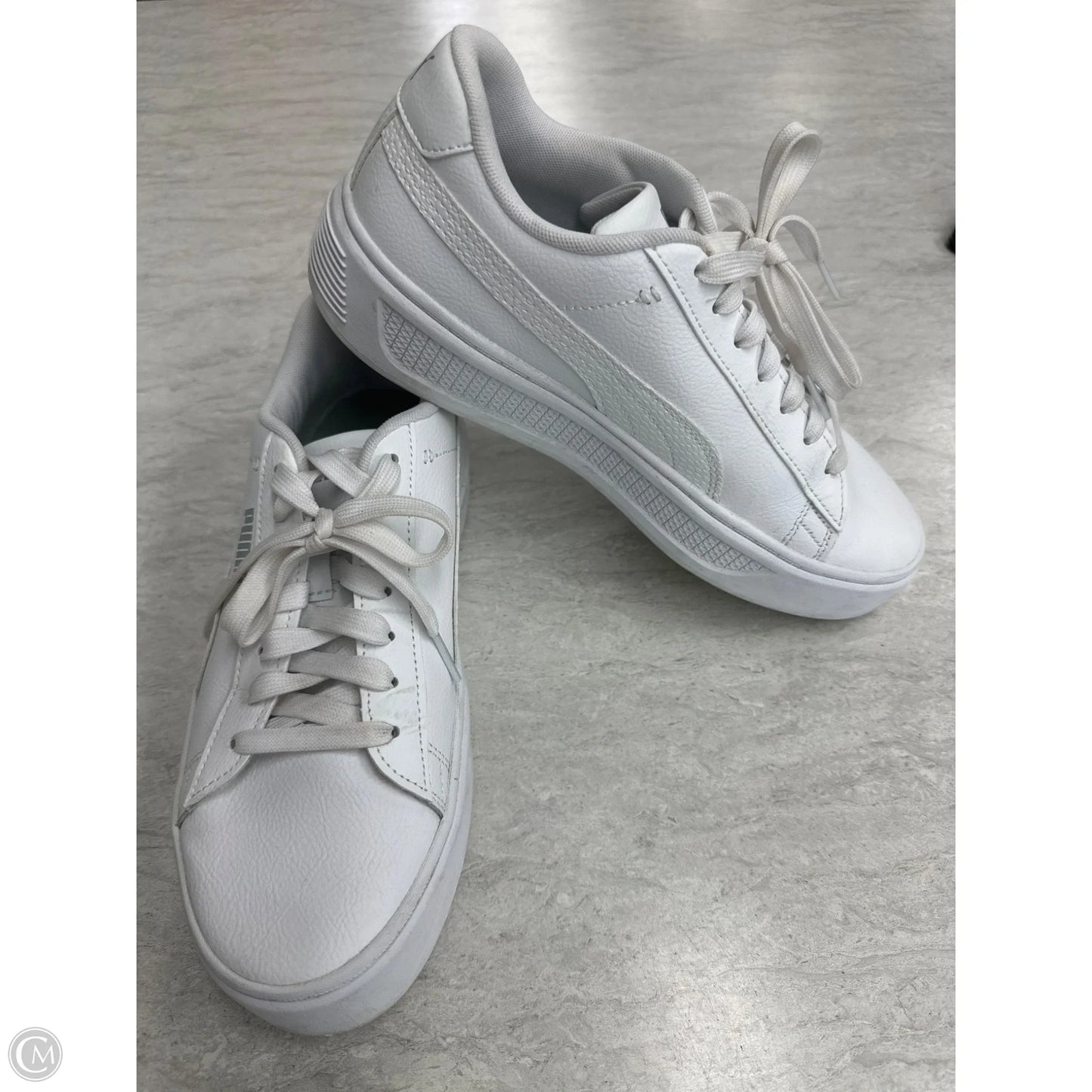 Shoes Sneakers By Puma In White, Size: 9