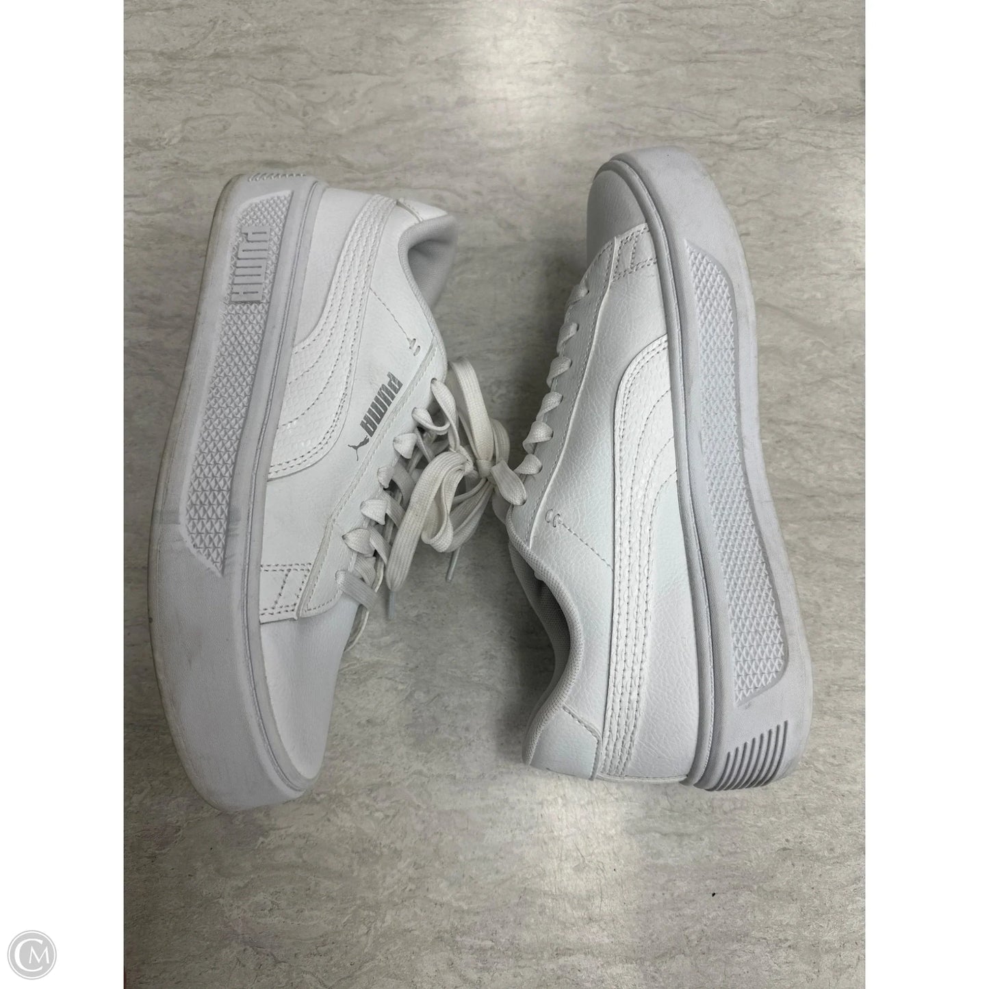 Shoes Sneakers By Puma In White, Size: 9