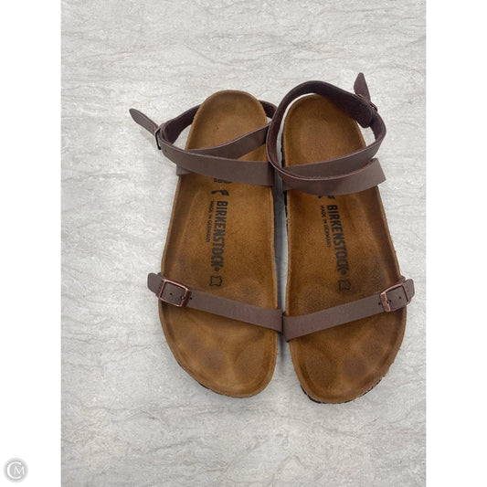 Sandals Flats By Birkenstock In Brown, Size: 9