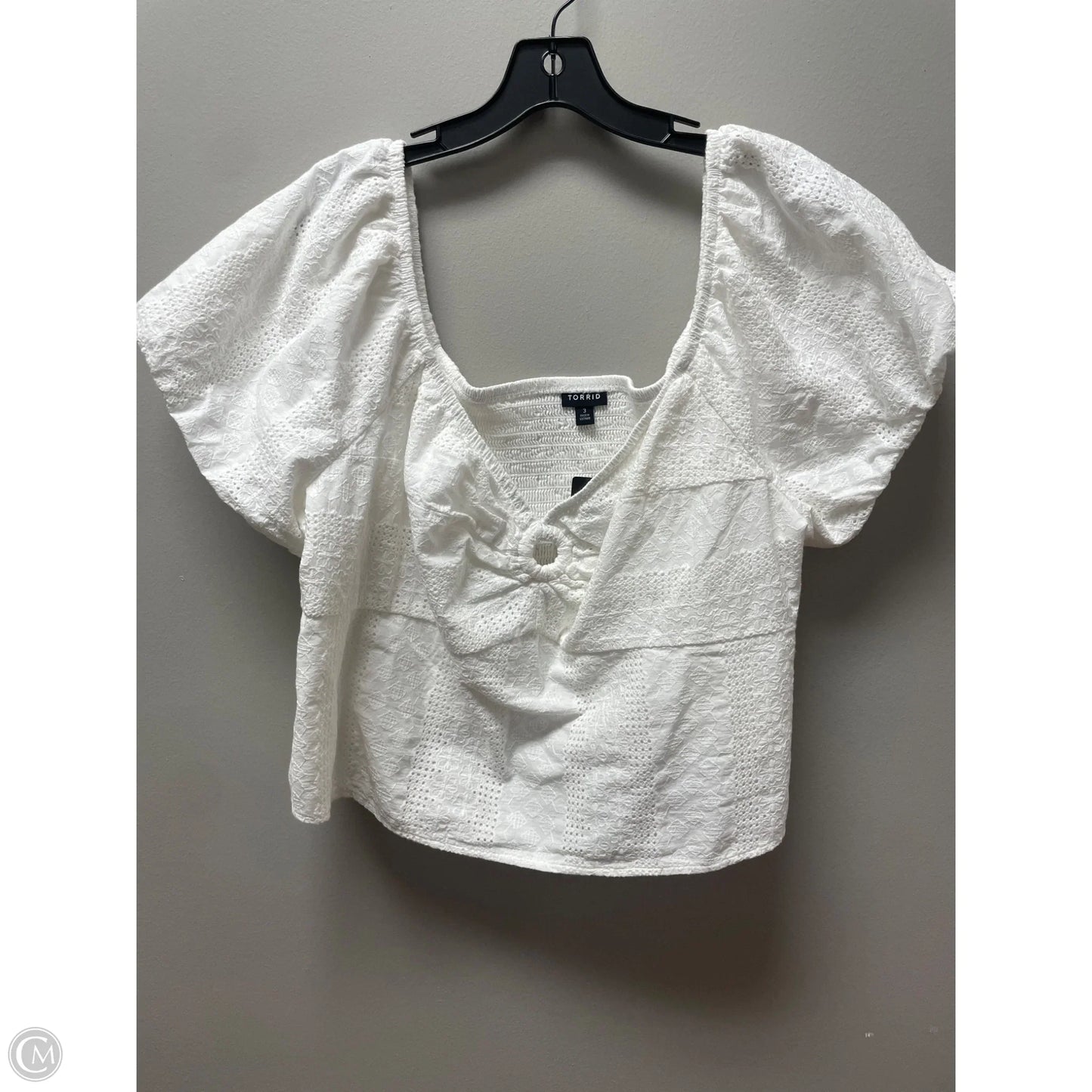 Top Short Sleeve By Torrid In White, Size: 3x