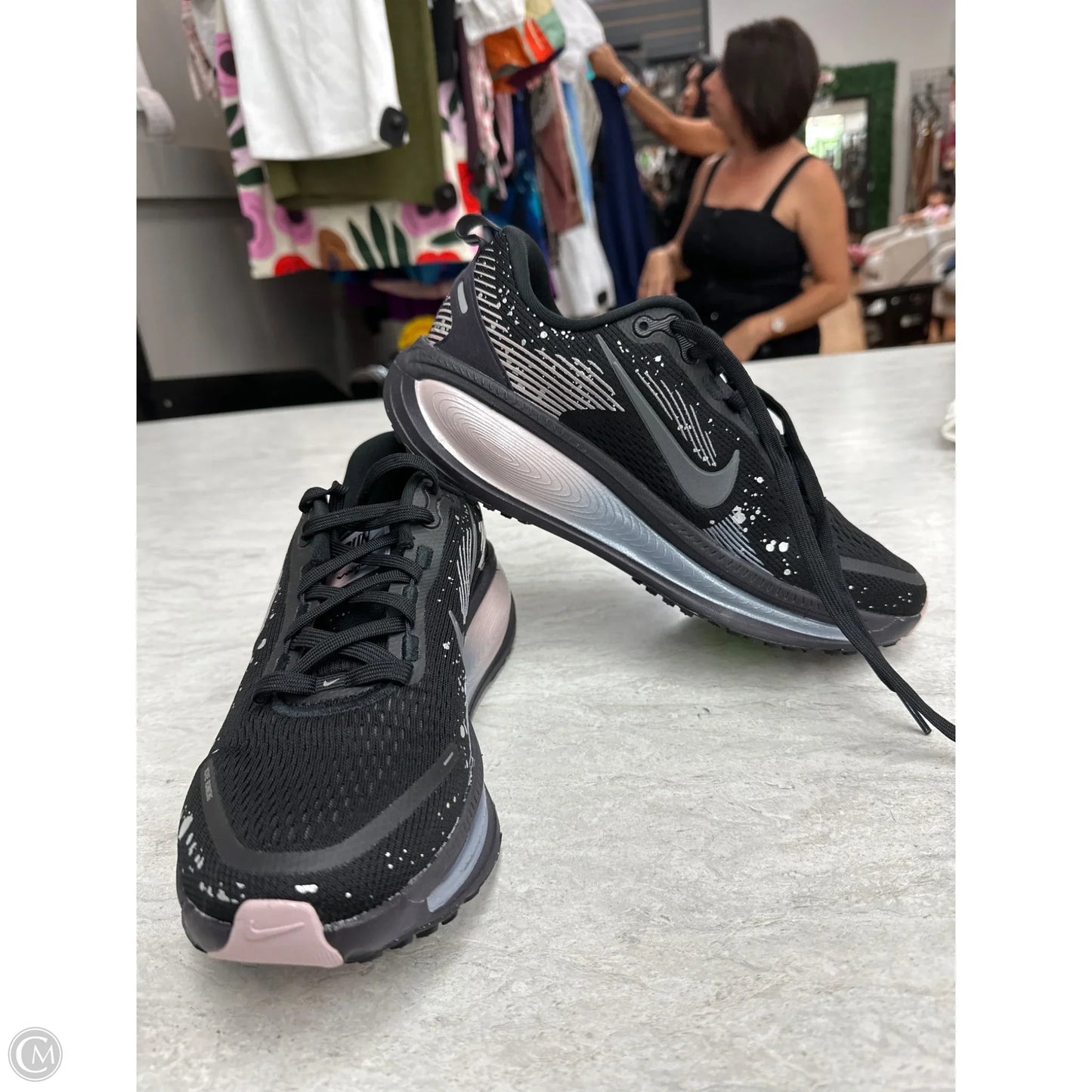 Shoes Athletic By Nike In Black & Purple, Size: 8