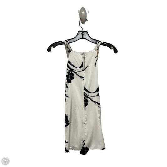 Top Sleeveless By White House Black Market In Black & Cream, Size: Xs