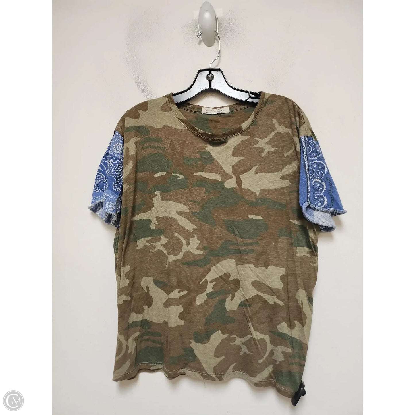 Top Short Sleeve By We The Free In Camouflage Print, Size: S