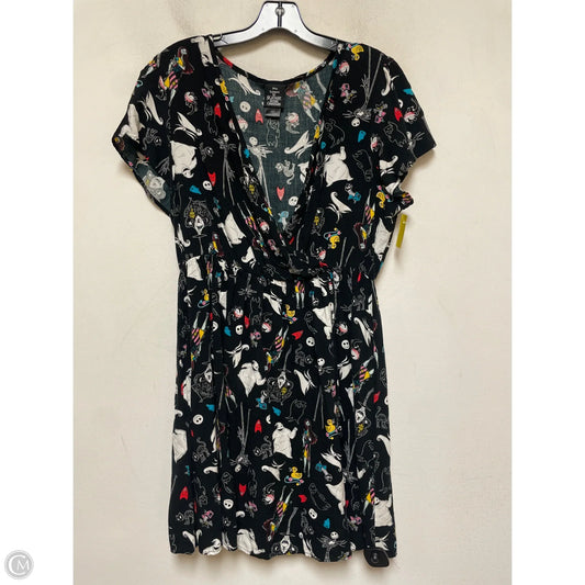 Dress Casual Short By Disney In Black & White, Size: 2x