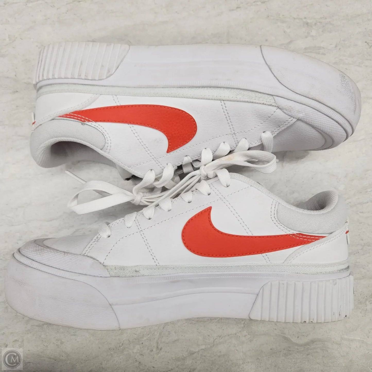 Shoes Sneakers By Nike In Orange & White, Size: 7.5