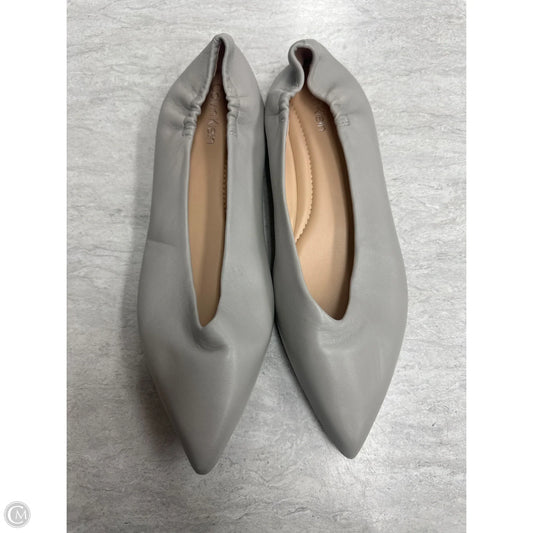 Shoes Flats By Calvin Klein In Grey, Size: 9