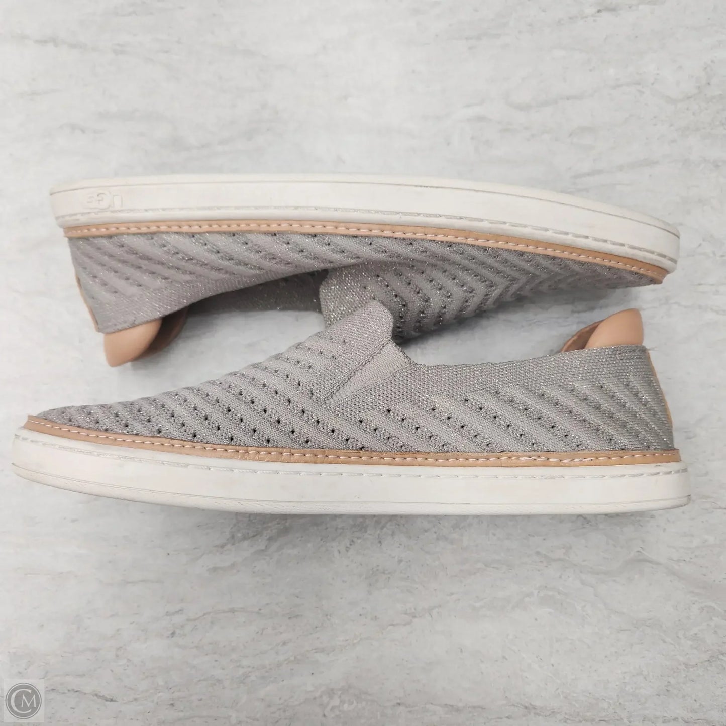 Shoes Designer By Ugg In Grey, Size: 8