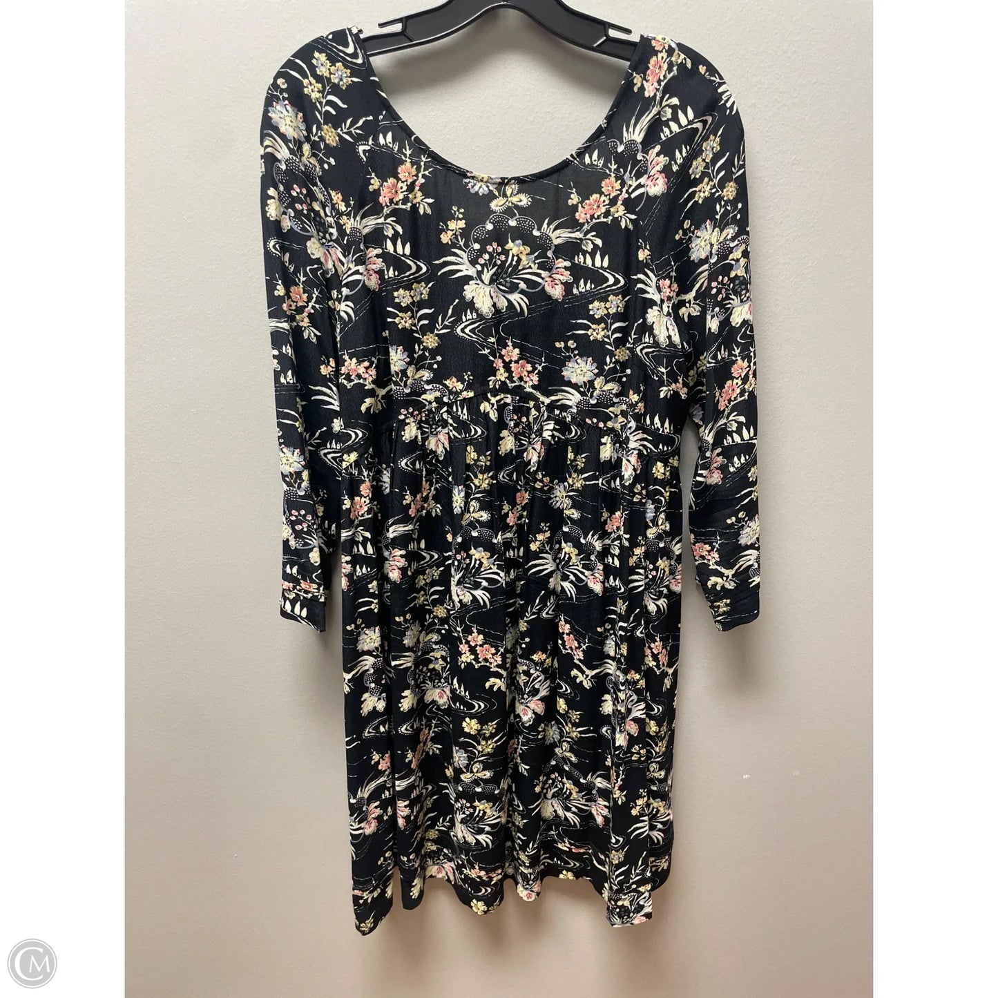 Dress Casual Short By Clothes Mentor In Floral Print, Size: L