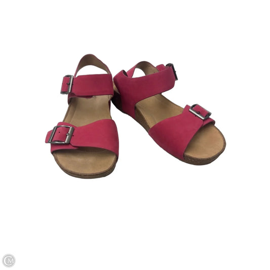 Sandals Flats By Clothes Mentor In Pink, Size: 8.5