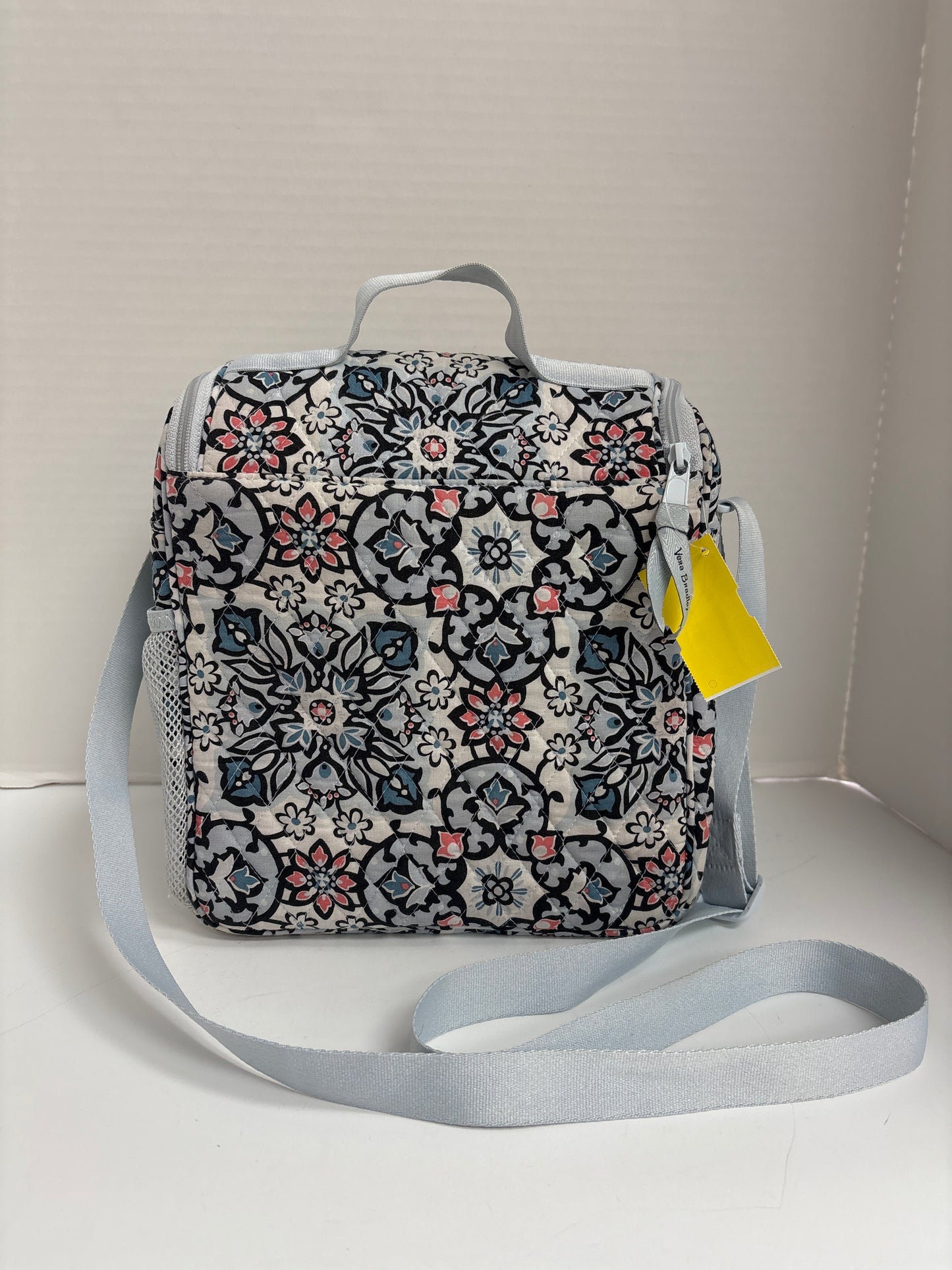 Luggage By Vera Bradley, Size: Medium