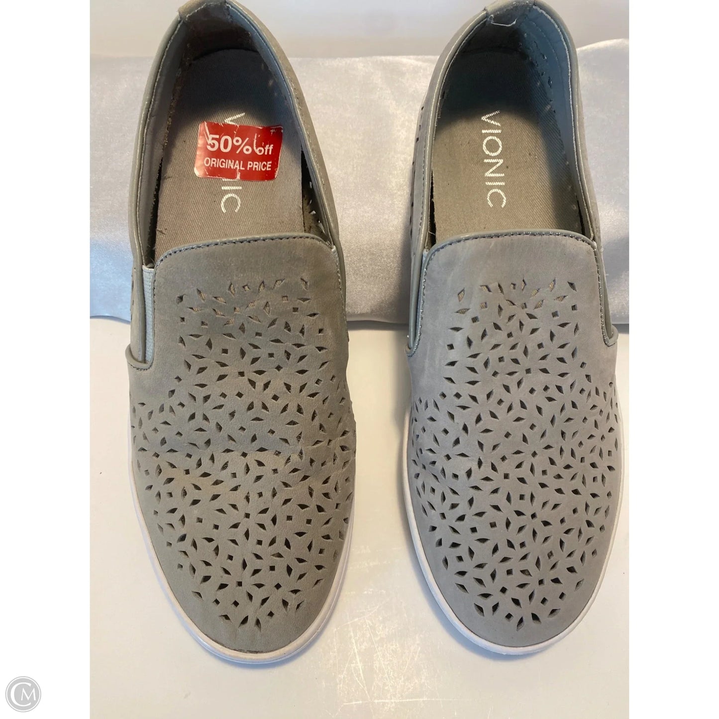 Shoes Sneakers By Vionic In Green, Size: 7