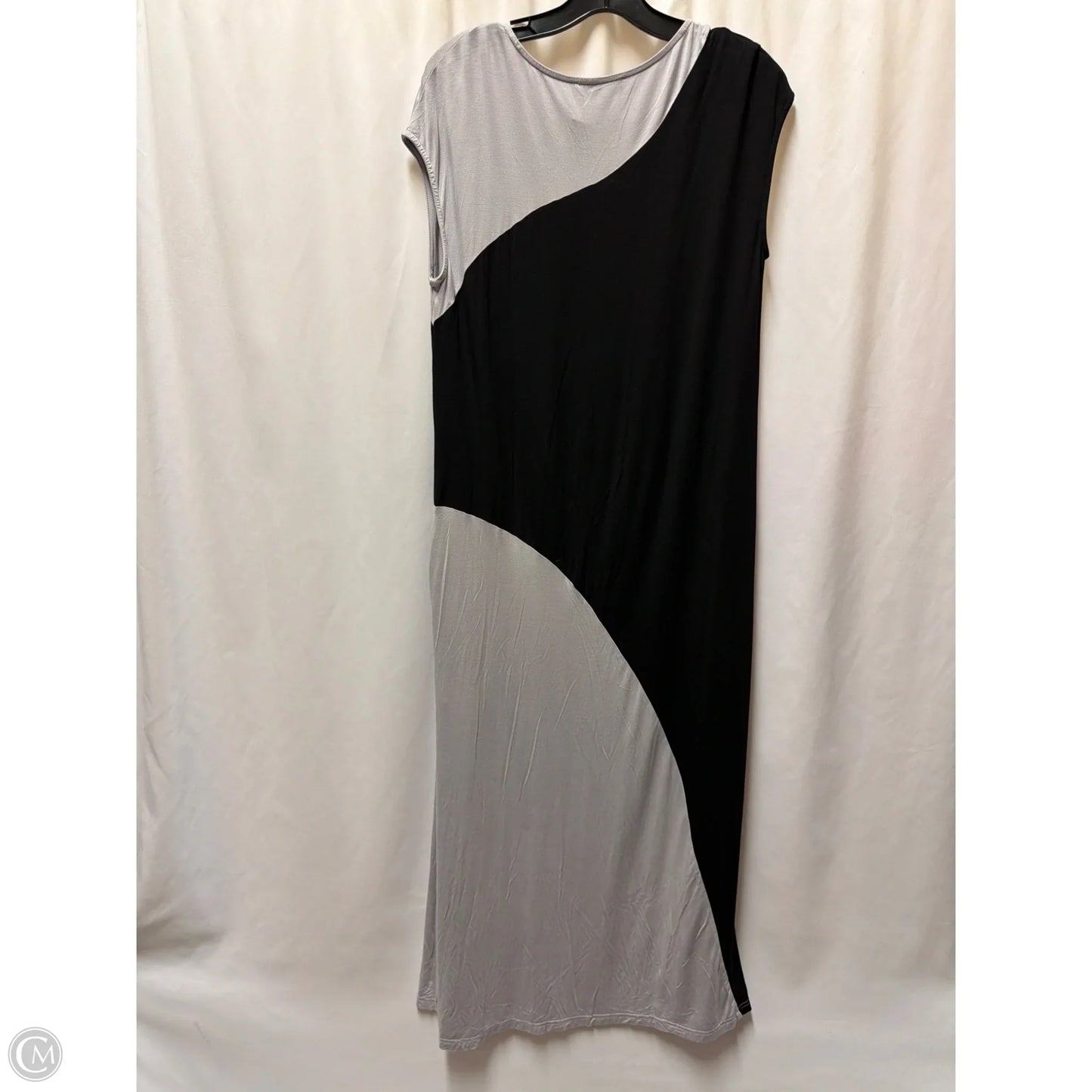Dress Casual Maxi By Suzanne Betro In Grey, Size: L