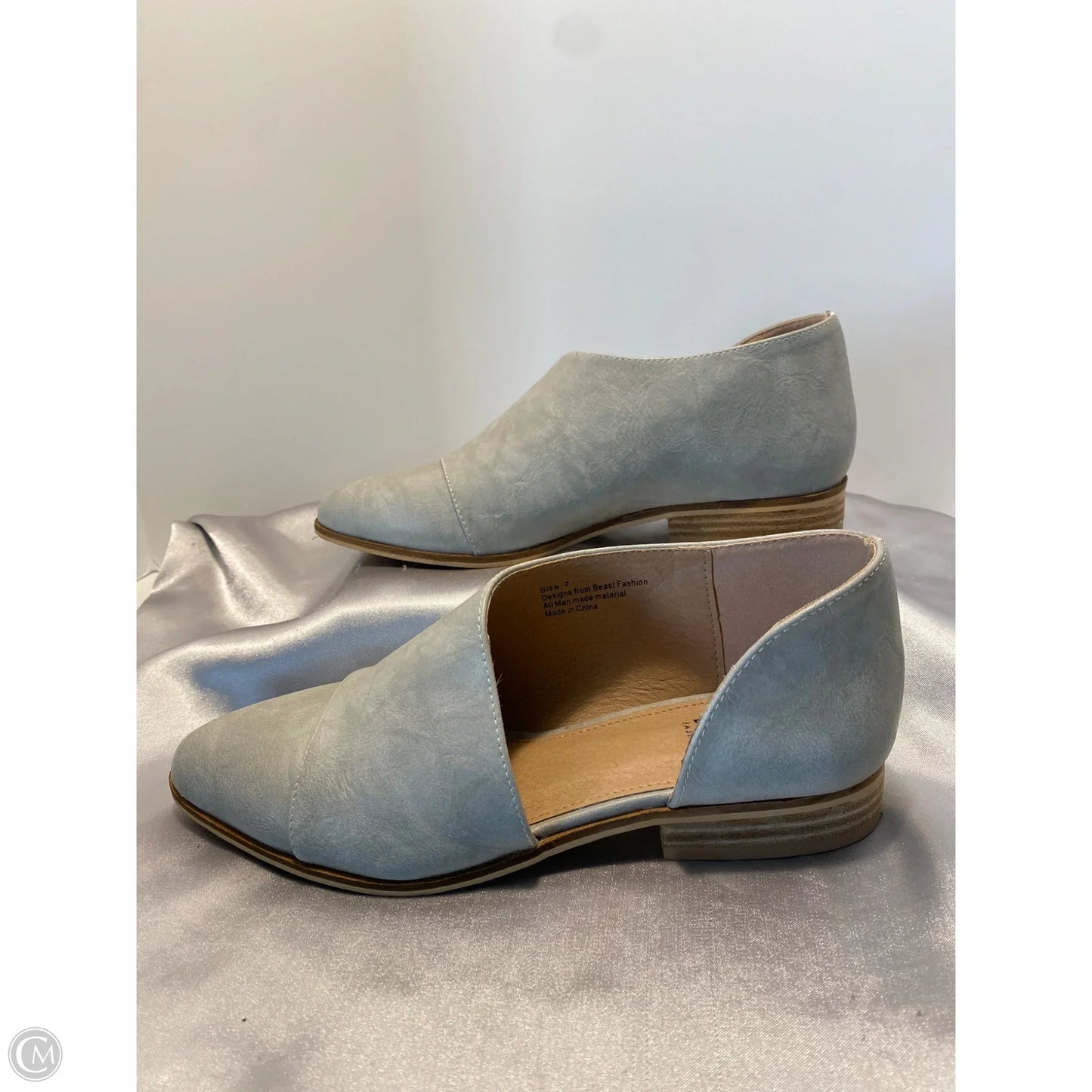 Shoes Flats By Clothes Mentor In Grey, Size: 7