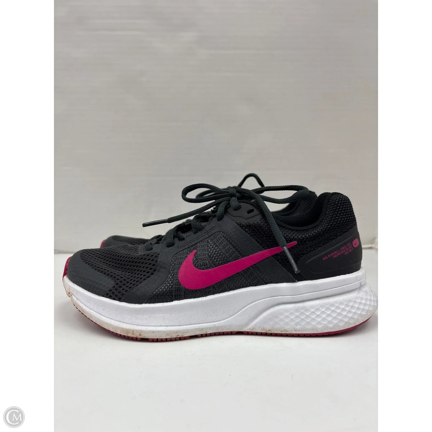 Shoes Athletic By Nike In Black, Size: 7
