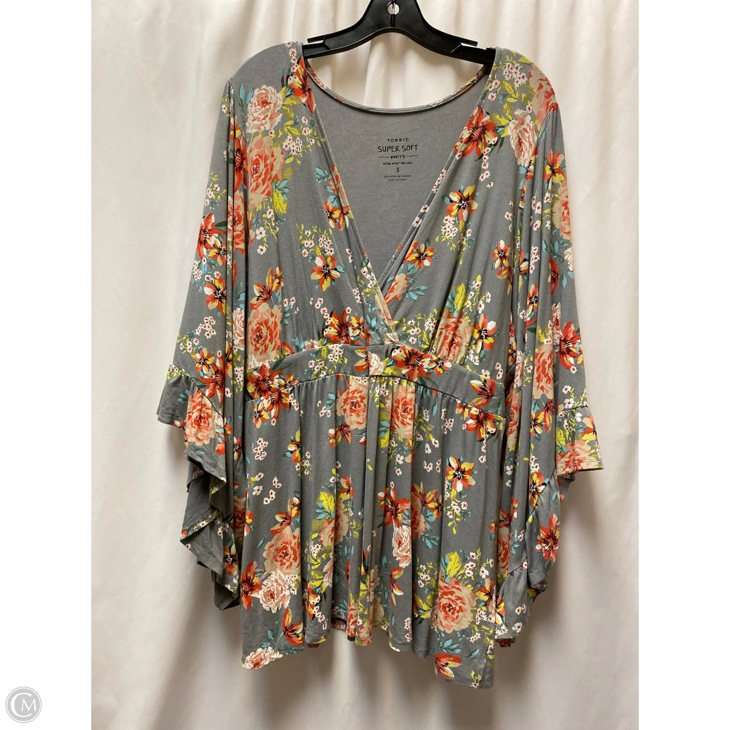 Top Long Sleeve By Torrid In Grey, Size: 3x