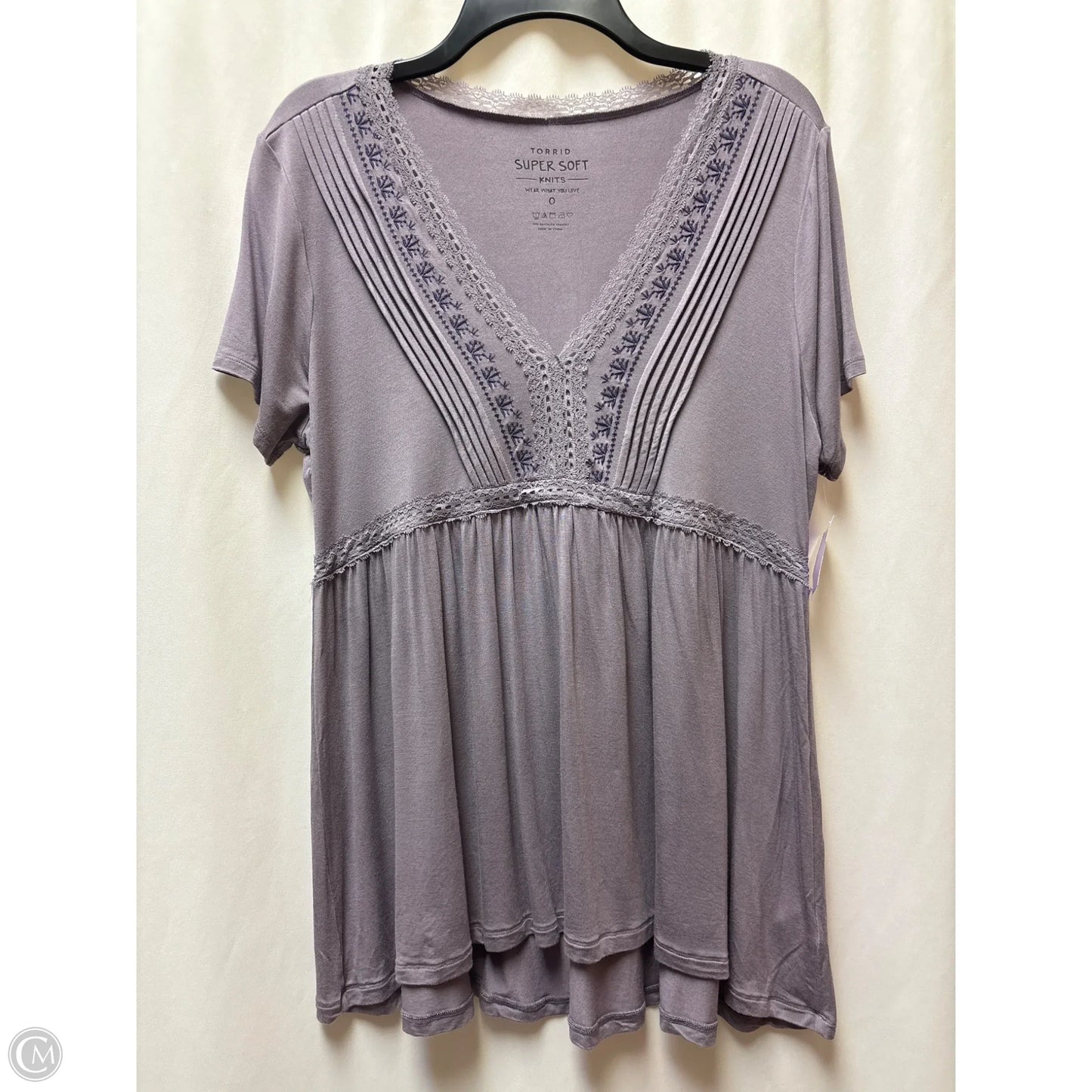 Top Short Sleeve By Torrid In Purple, Size: L