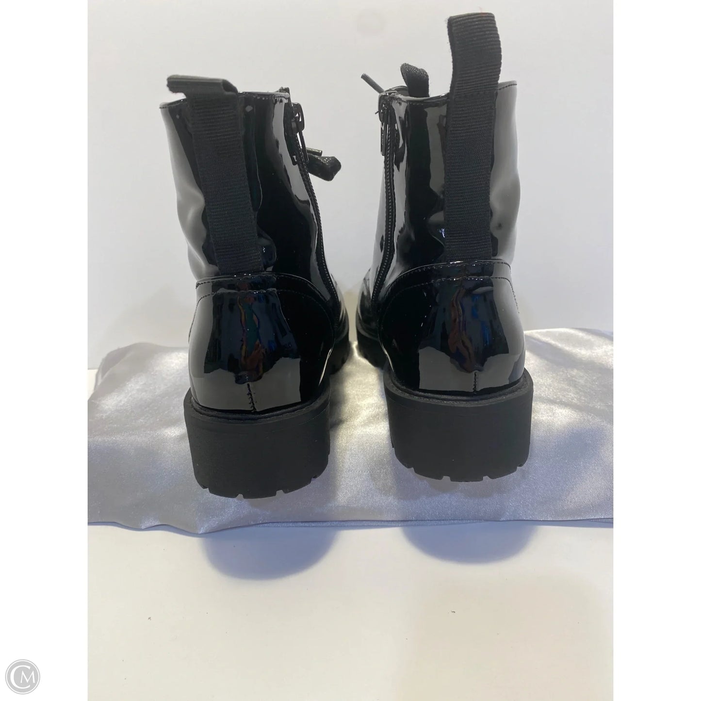 Boots Ankle Flats By Comfort Casual In Black, Size: 9