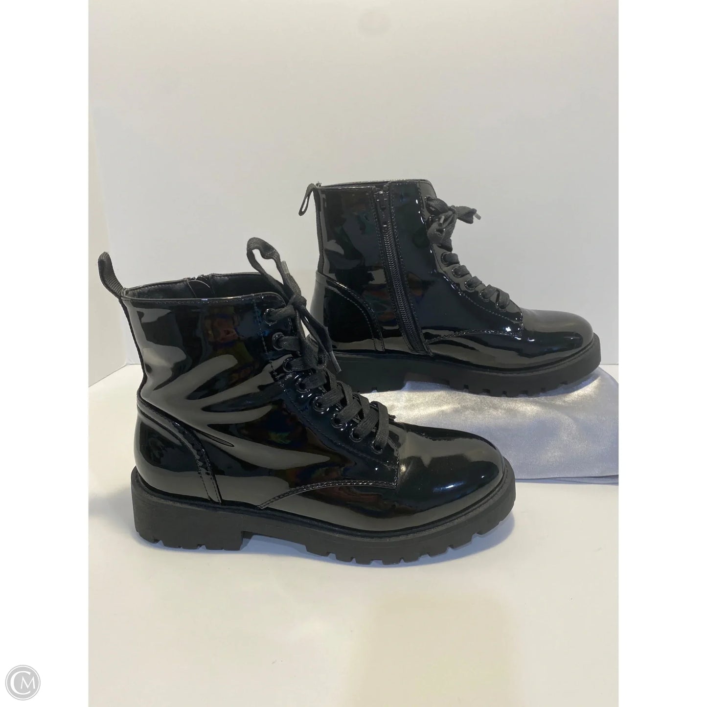 Boots Ankle Flats By Comfort Casual In Black, Size: 9