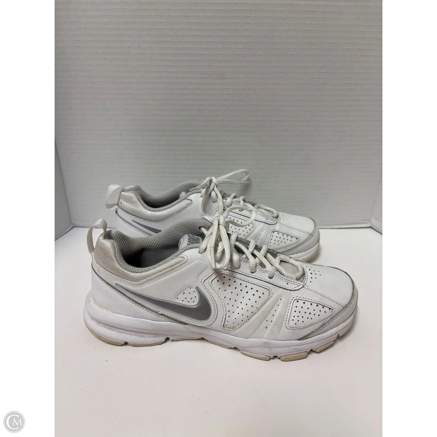 Shoes Athletic By Nike In White, Size: 8