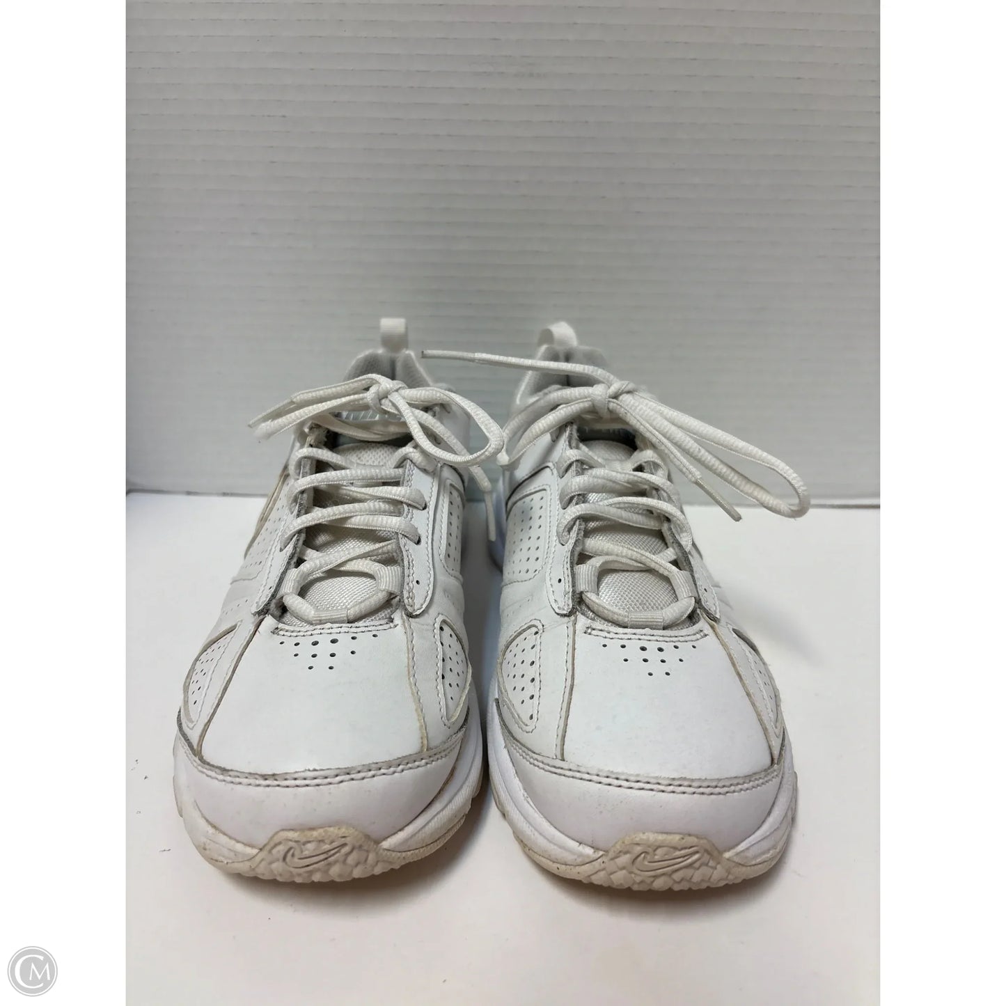 Shoes Athletic By Nike In White, Size: 8