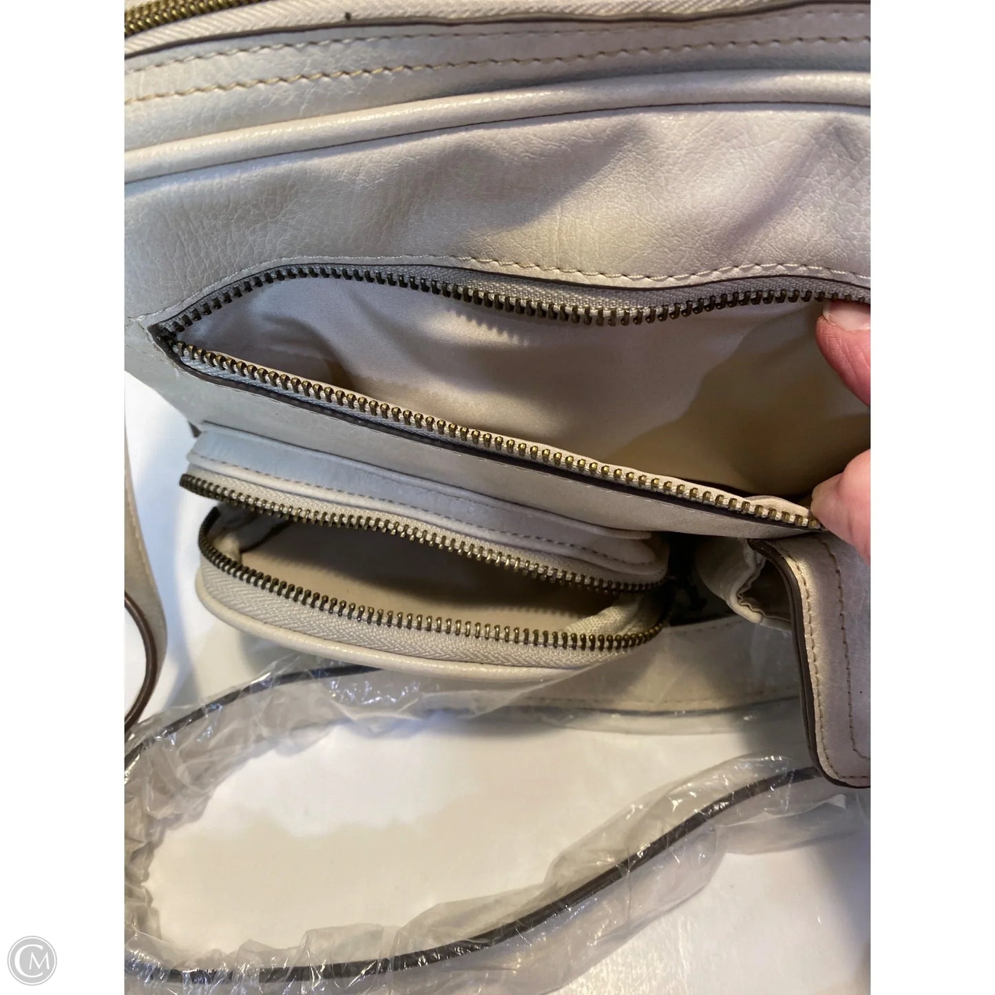 Crossbody By Clothes Mentor, Size: Small