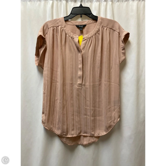 Top Short Sleeve By Simply Vera In Pink, Size: M