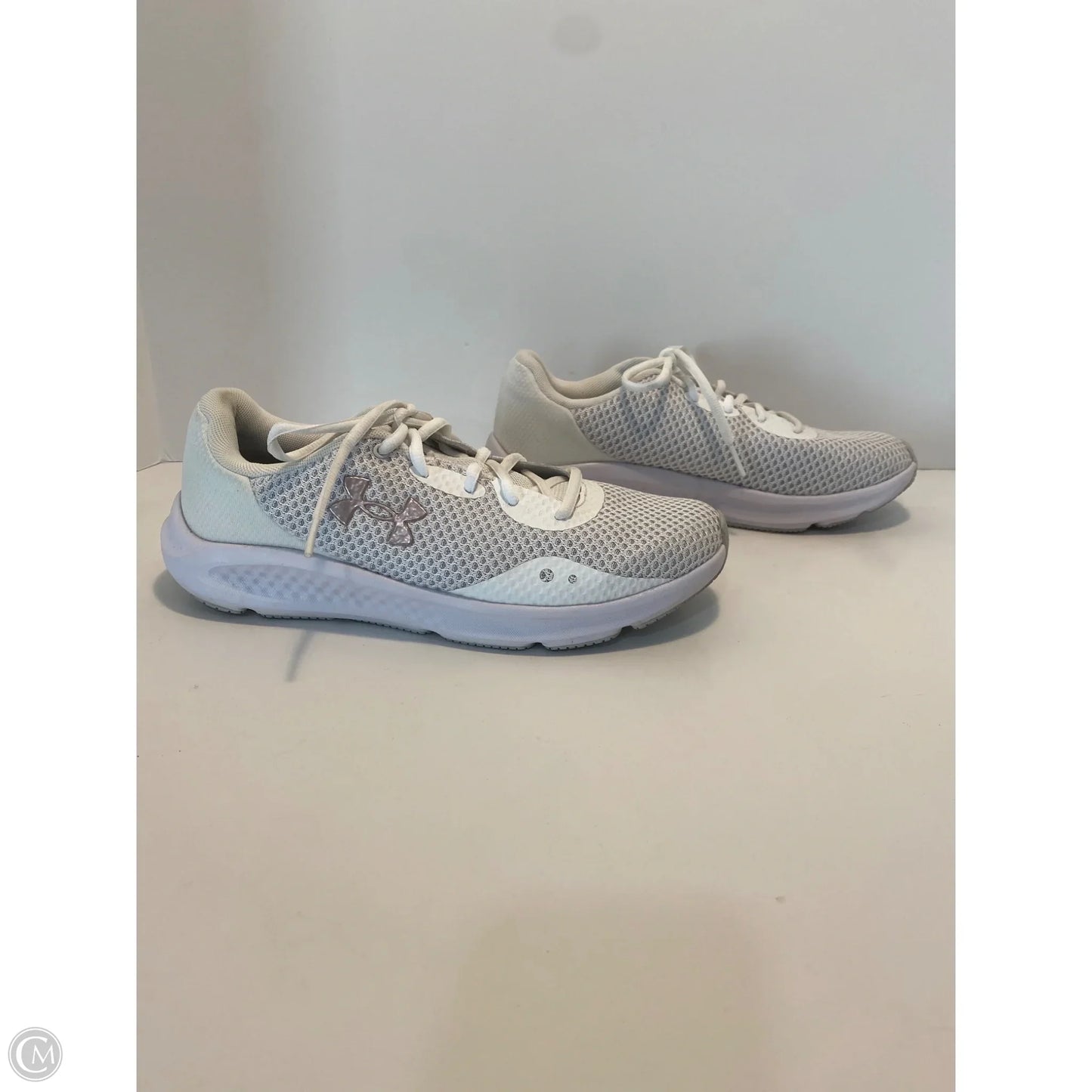 Shoes Athletic By Under Armour In White, Size: 9