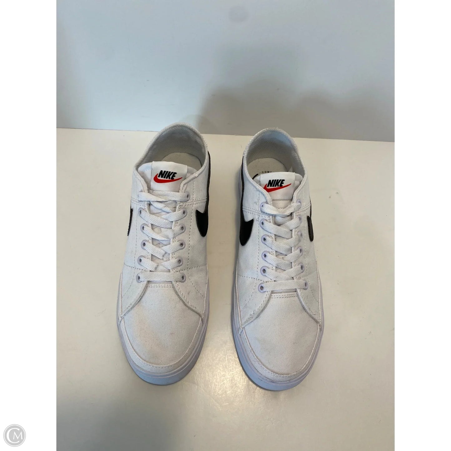 Shoes Flats By Nike In White, Size: 8