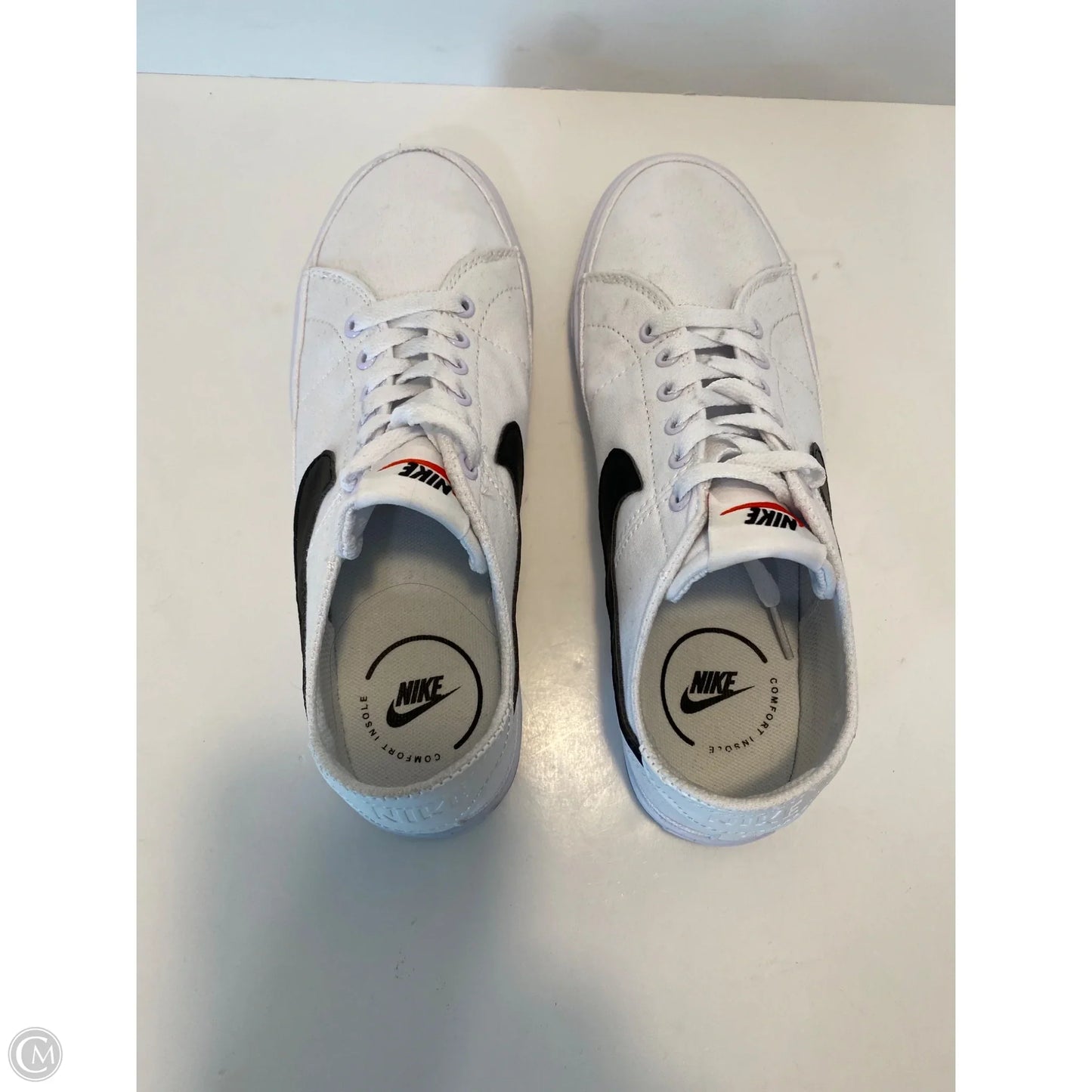 Shoes Flats By Nike In White, Size: 8