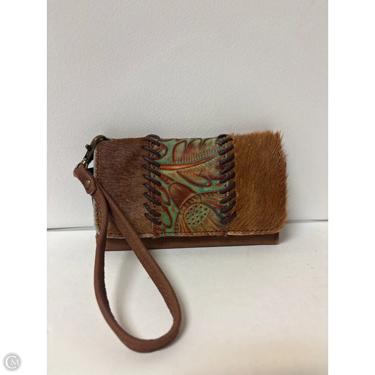 Wallet Leather By Clothes Mentor, Size: Medium
