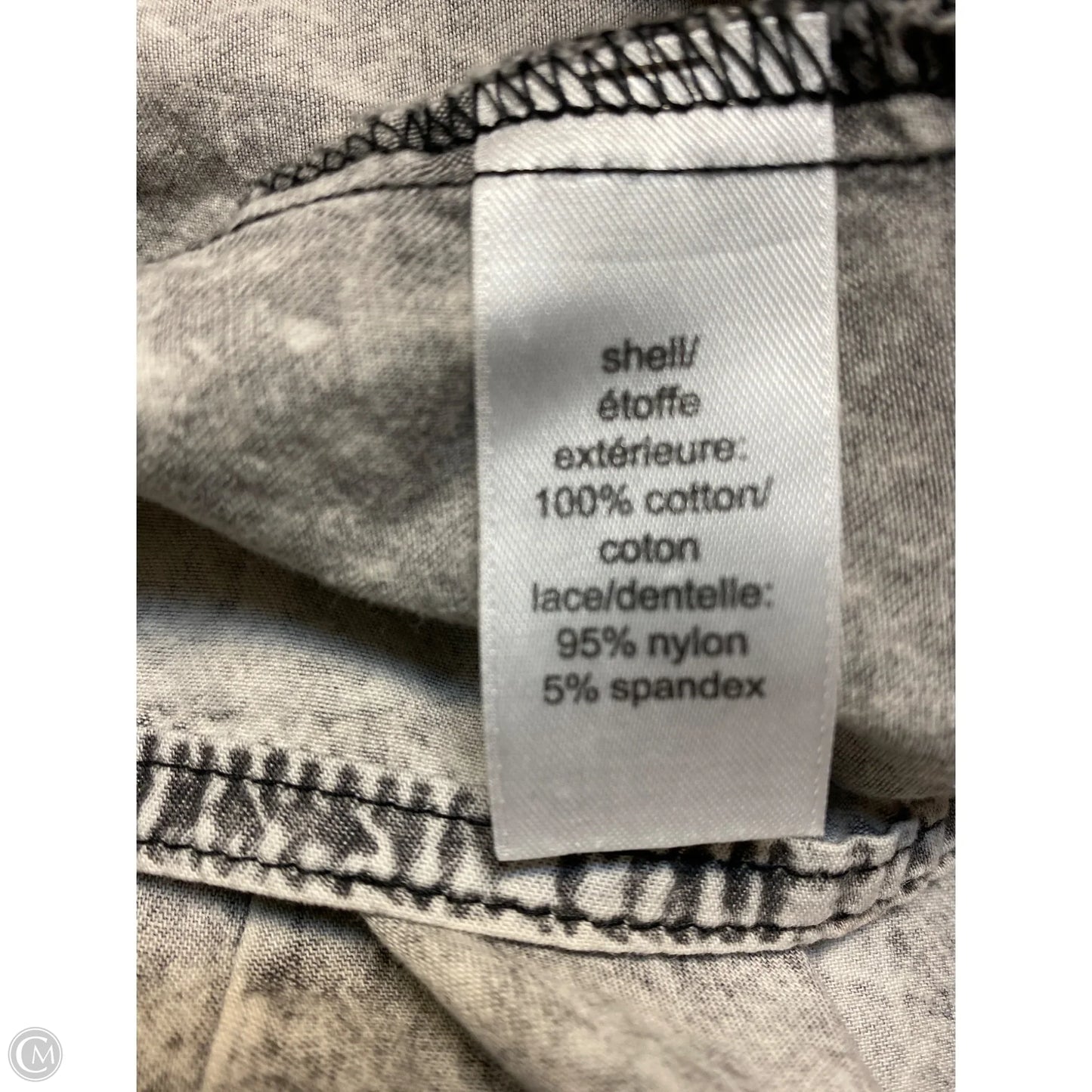 Top Long Sleeve By Maurices In Grey, Size: L