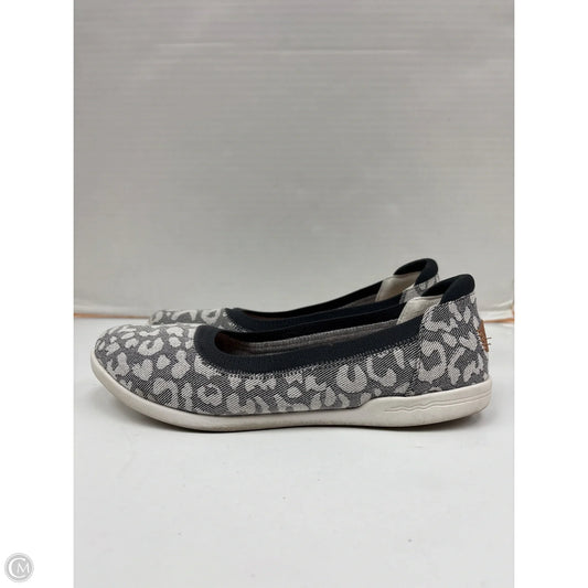 Shoes Flats By Hey Dude In Grey, Size: 8