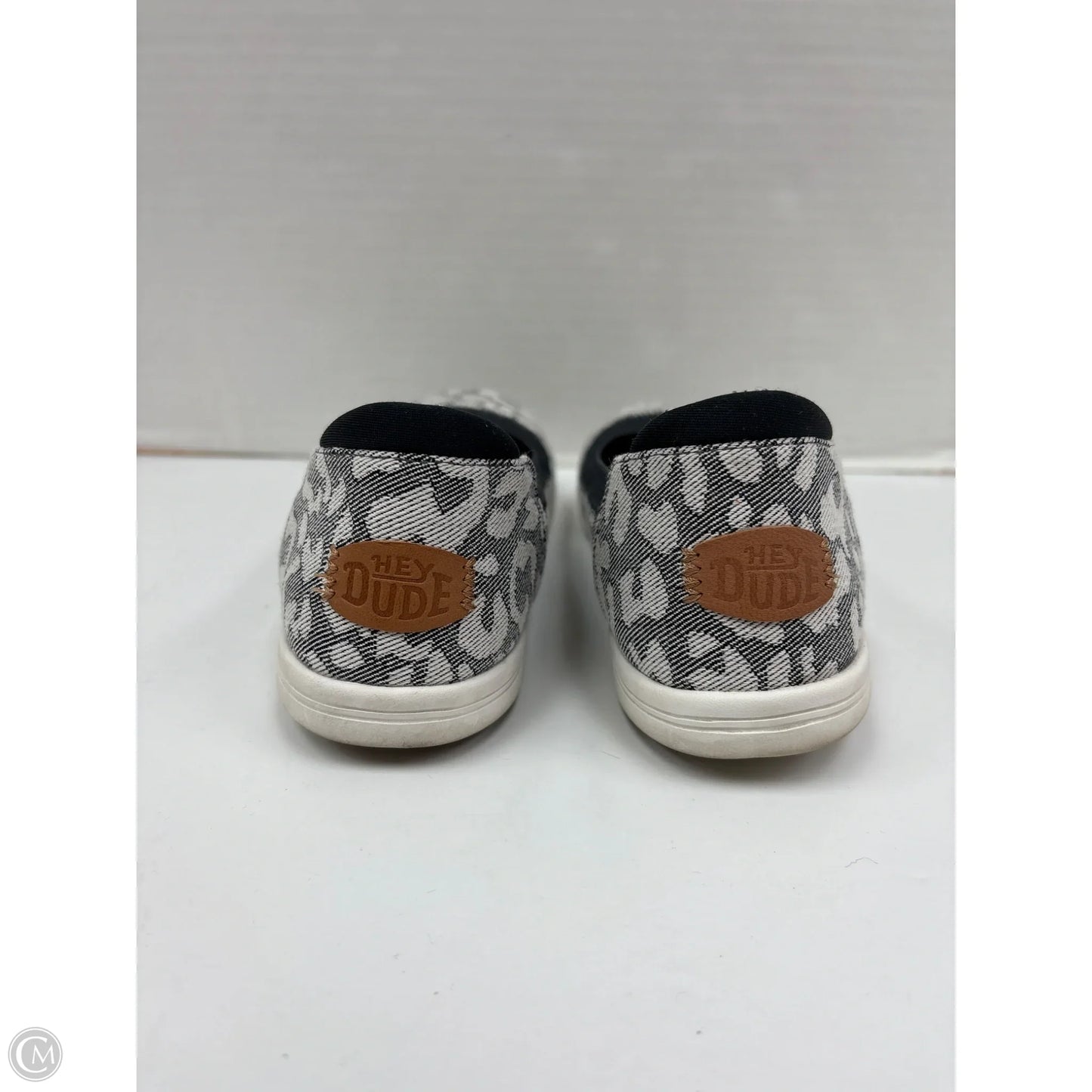 Shoes Flats By Hey Dude In Grey, Size: 8