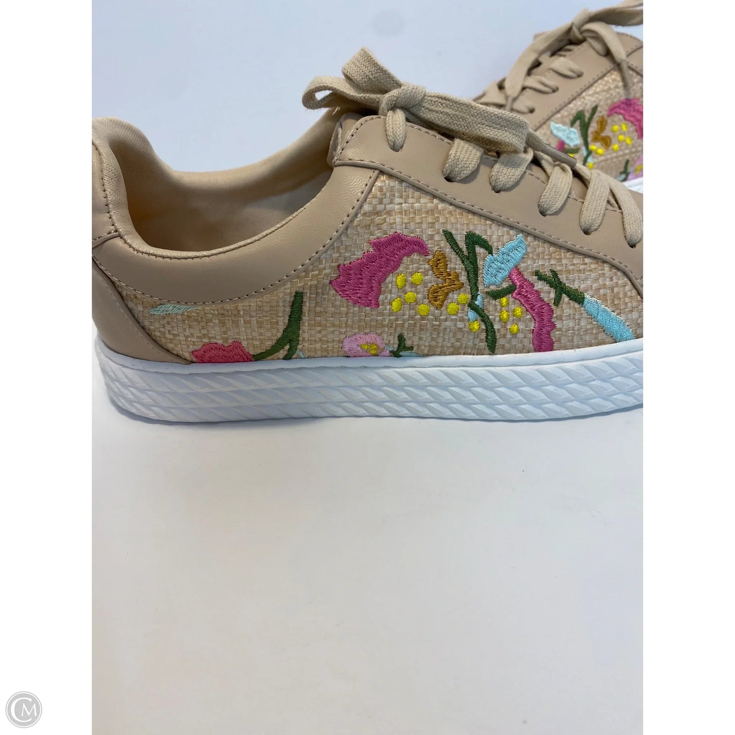Shoes Sneakers By Crown And Ivy In Tan, Size: 8.5